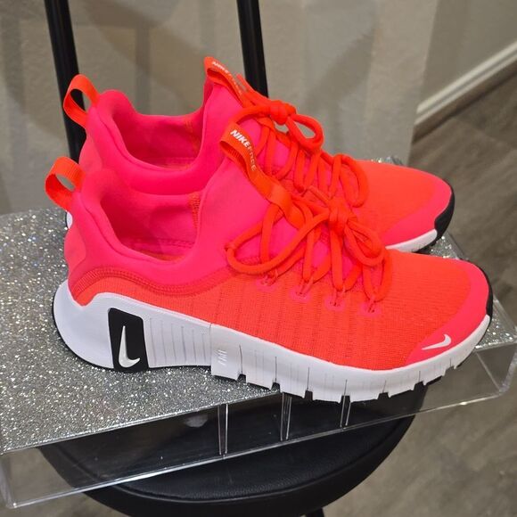 Nike Metcon 6 Athletic Sneakers- Hot Punch - Picture 13 of 14